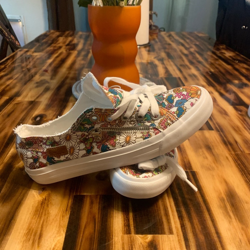 Blowfish Malibu Tennis shoe